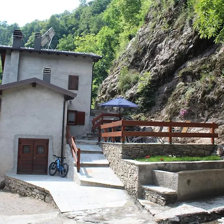 Rustico Premana